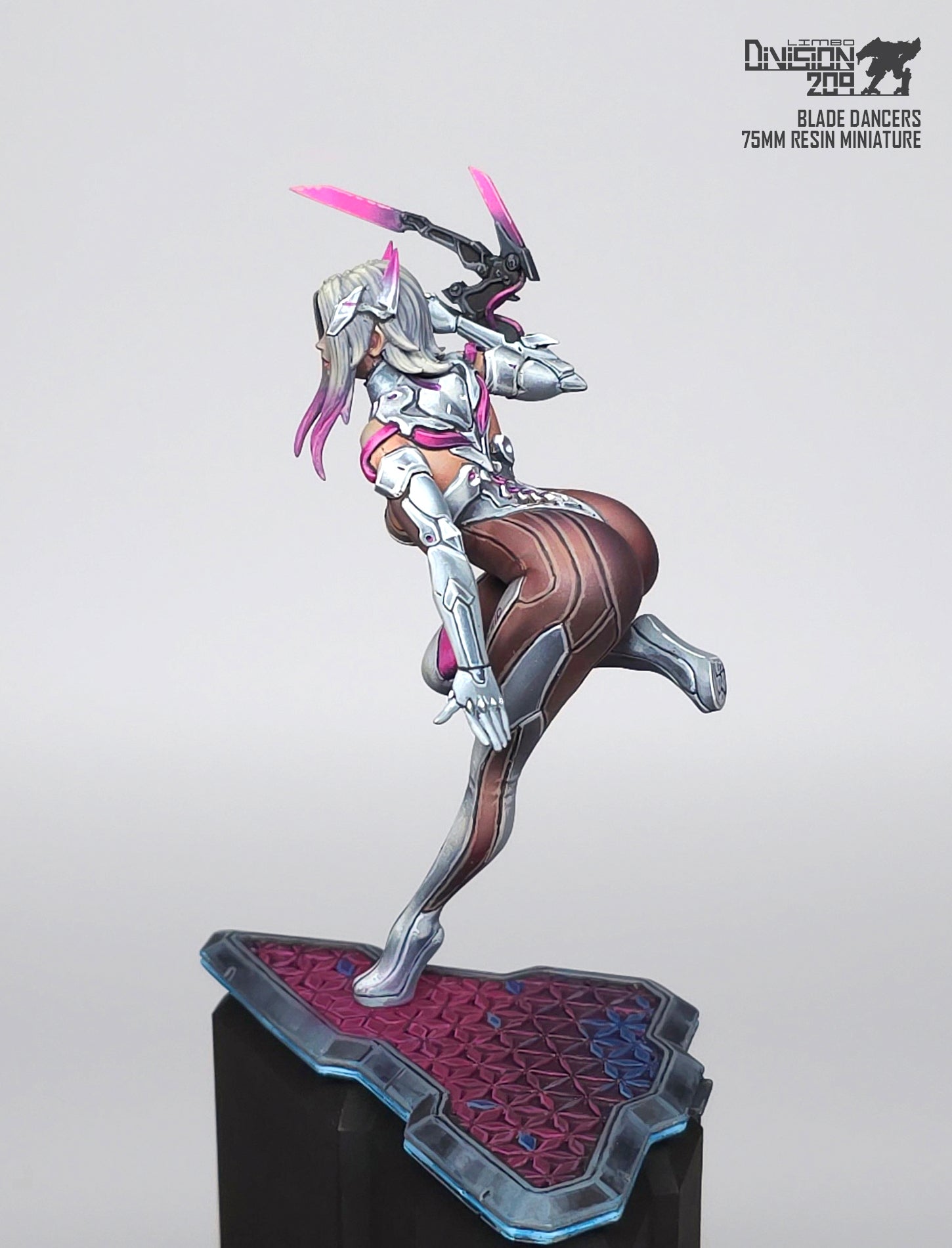 Pre-order Airi Shirogane 75mm