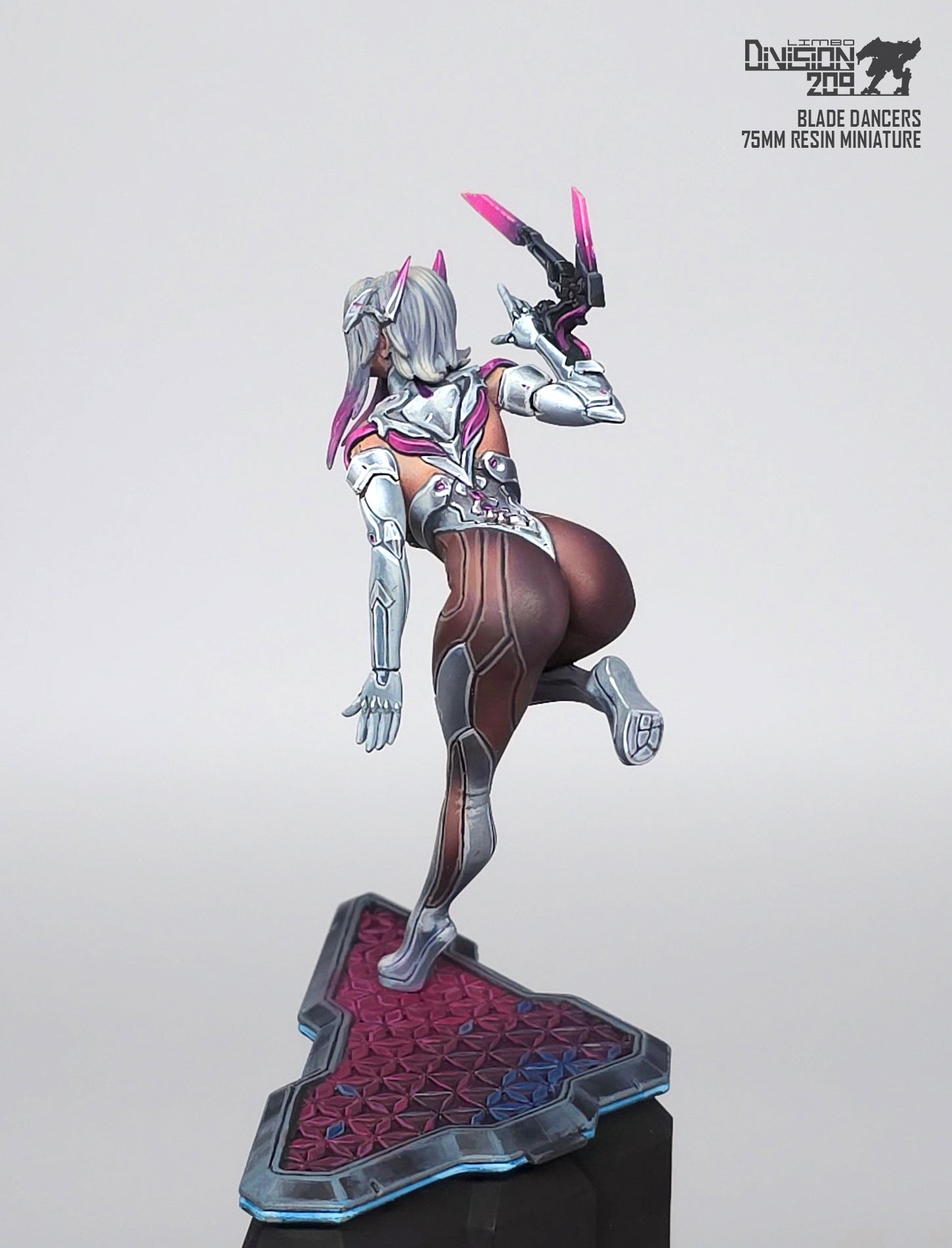 Pre-order Airi Shirogane 75mm