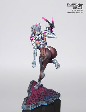 Pre-order Airi Shirogane 75mm